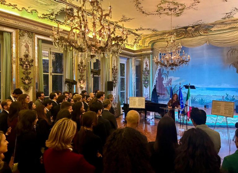 a889e7d6-6504-4aab-bb64-a9389125390e