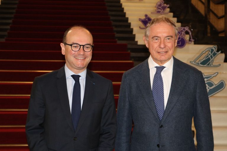 ursa martin 3 senza-titolo43150623E-E034-6E40-7E20-E637D7761FE0