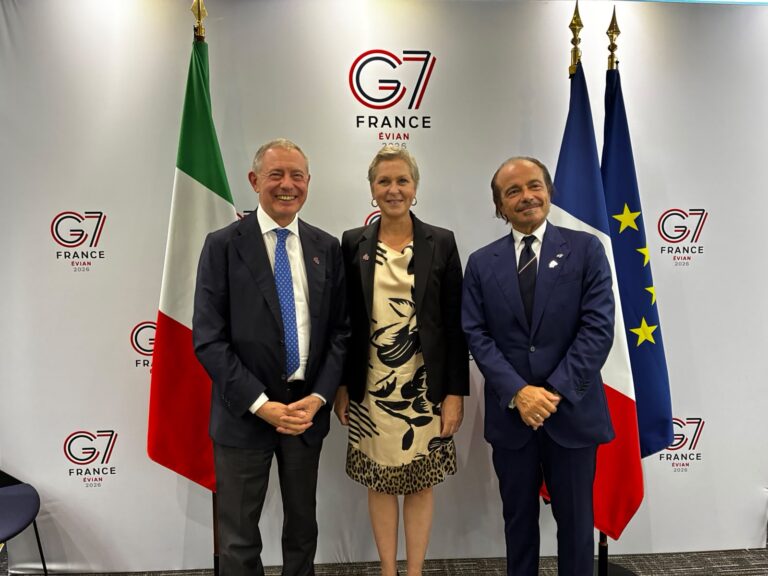 senza-titolo3BA5D2CCB-ADE4-61F5-1E1F-3550D67A1000