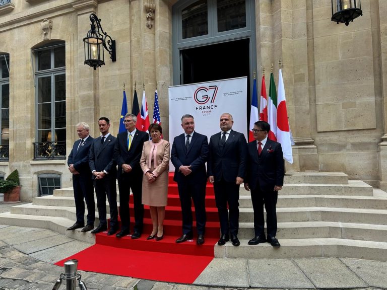 G7_1